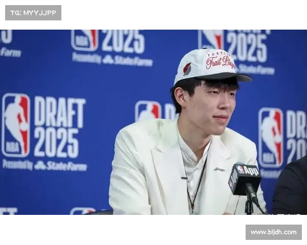 中国男篮助教李昂陪郭士强赴美考察期间探望新星杨瀚森引热议